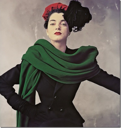 wonderfully-elegant-1950s-black-suit-and-feathered-hat4